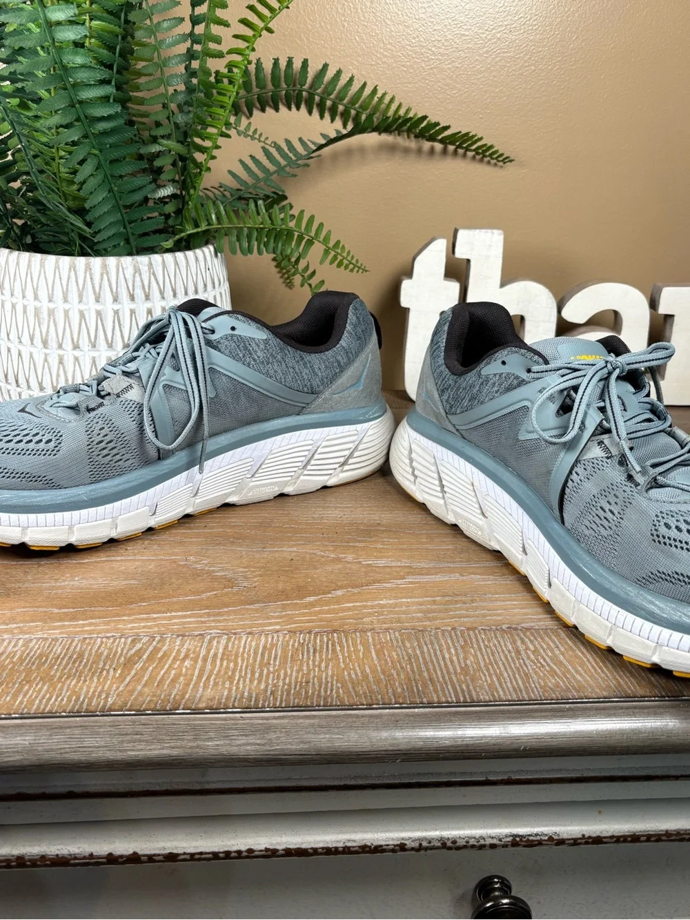 HOKA ONE ONE GAVIOTA 2, Size 12.5 RUNNIG SHOES 1099629